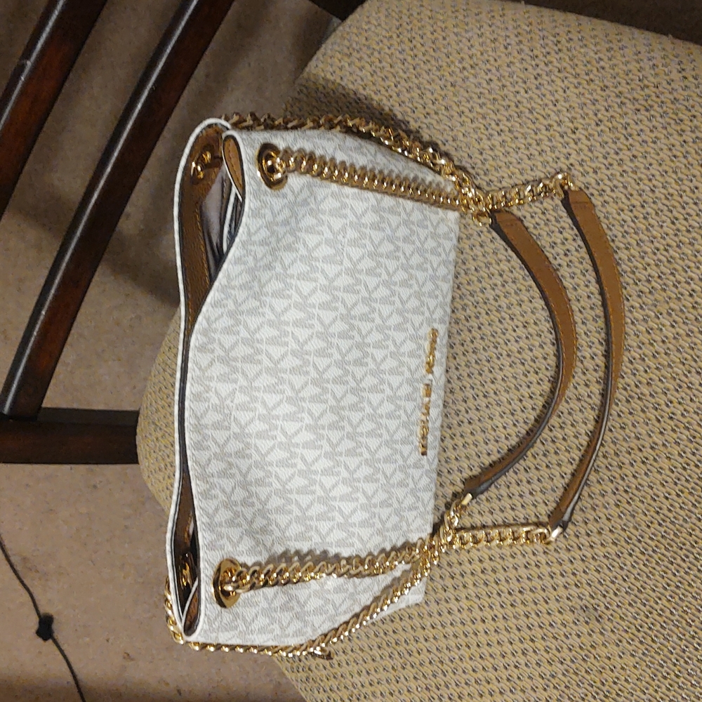MK purse